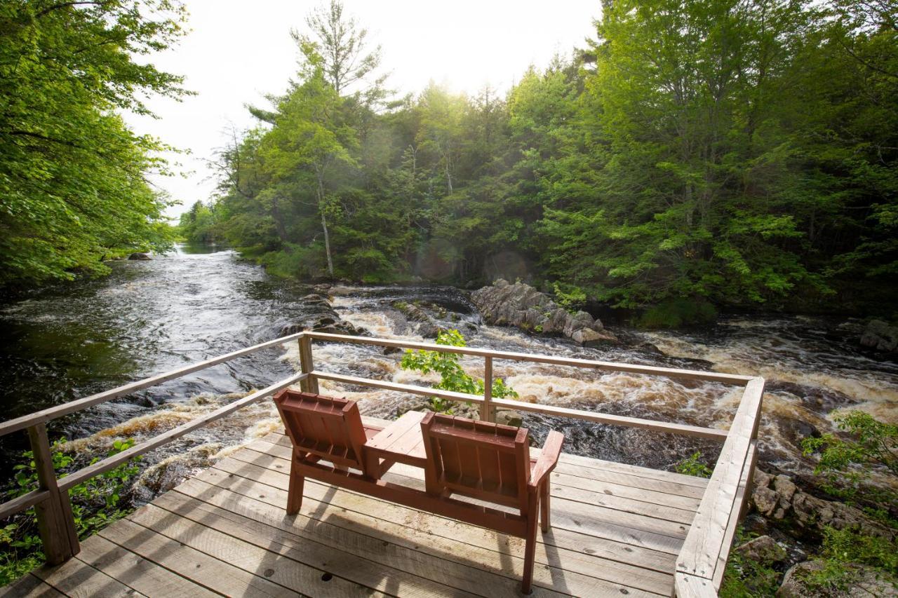 Mersey River Chalets A Nature Retreat Caledonia 外观 照片